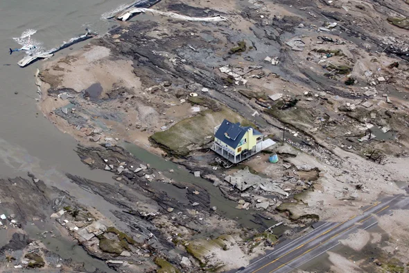 A home is left standing among debris from Hurricane Ike September 14, 2008 in Gilchrist, Texas. Credit: David J. Phillip-Pool/Getty Images