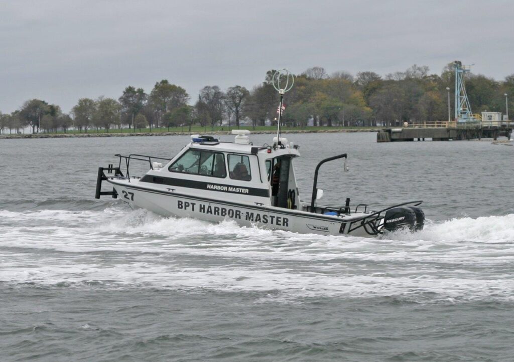 Harbormaster Boat. Images submitted by R. Conrad. Harbormaster in Bridgeport, CT.