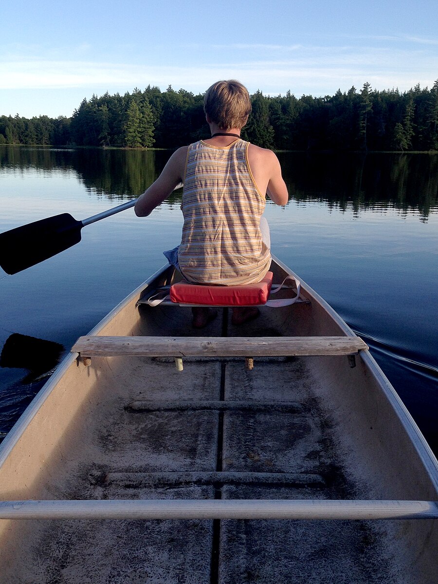Stay Warm and Paddle On: Essential Autumn Paddling Gear Guide