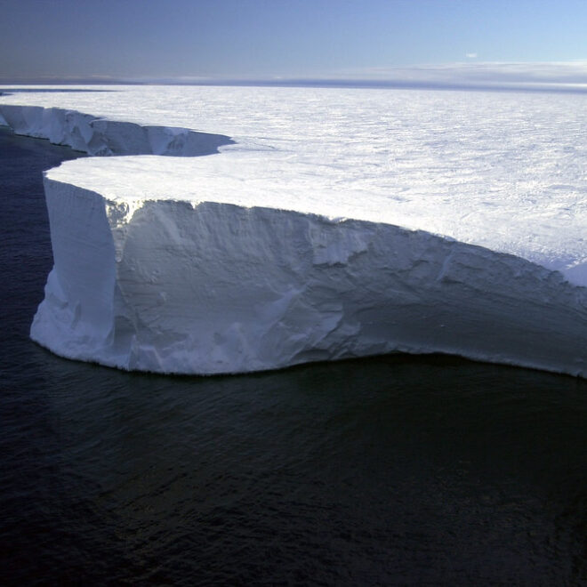 Research on Iceberg B-15A by Josh Landis, National Science… | Flickr