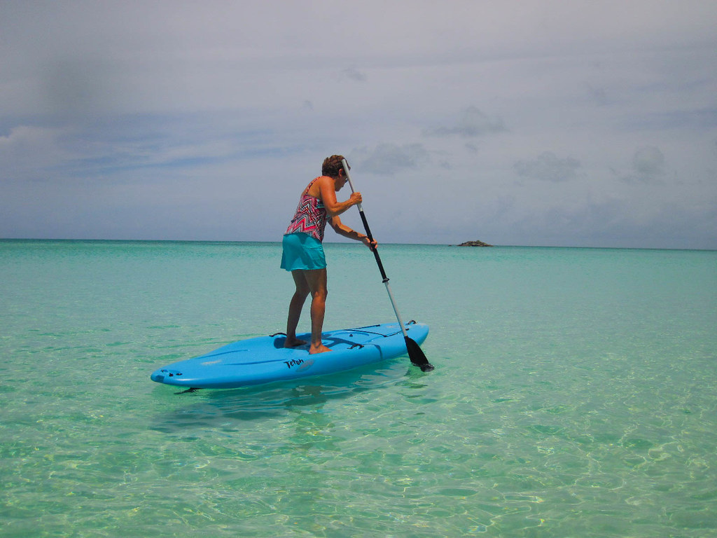 Trying the paddle board by Flickr.