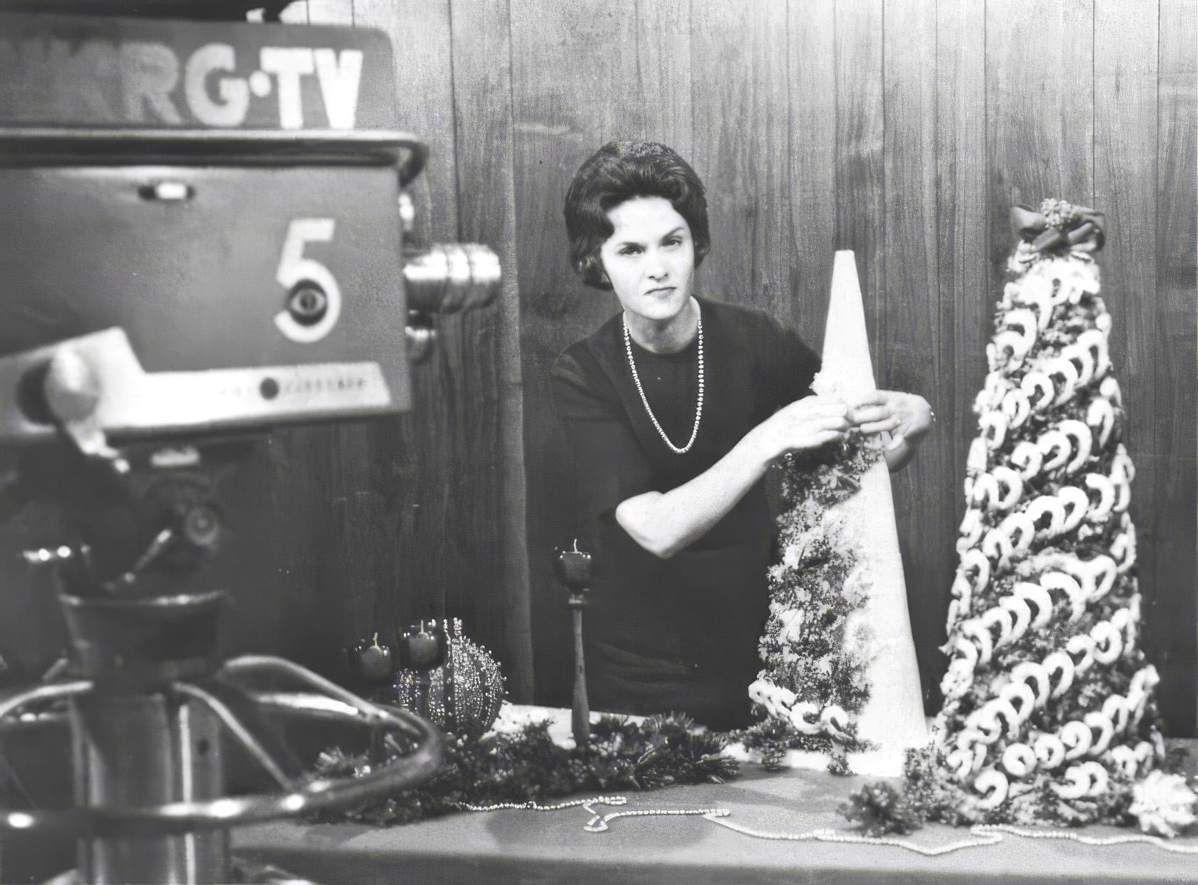 As the holiday season approached, Fontaine showed TV viewers how to build a shrimp Christmas tree from styrofoam cones, greens, and lots of shrimp. (Image credit: NOAA Magazine, Volume 2 Number 3, July 1972)