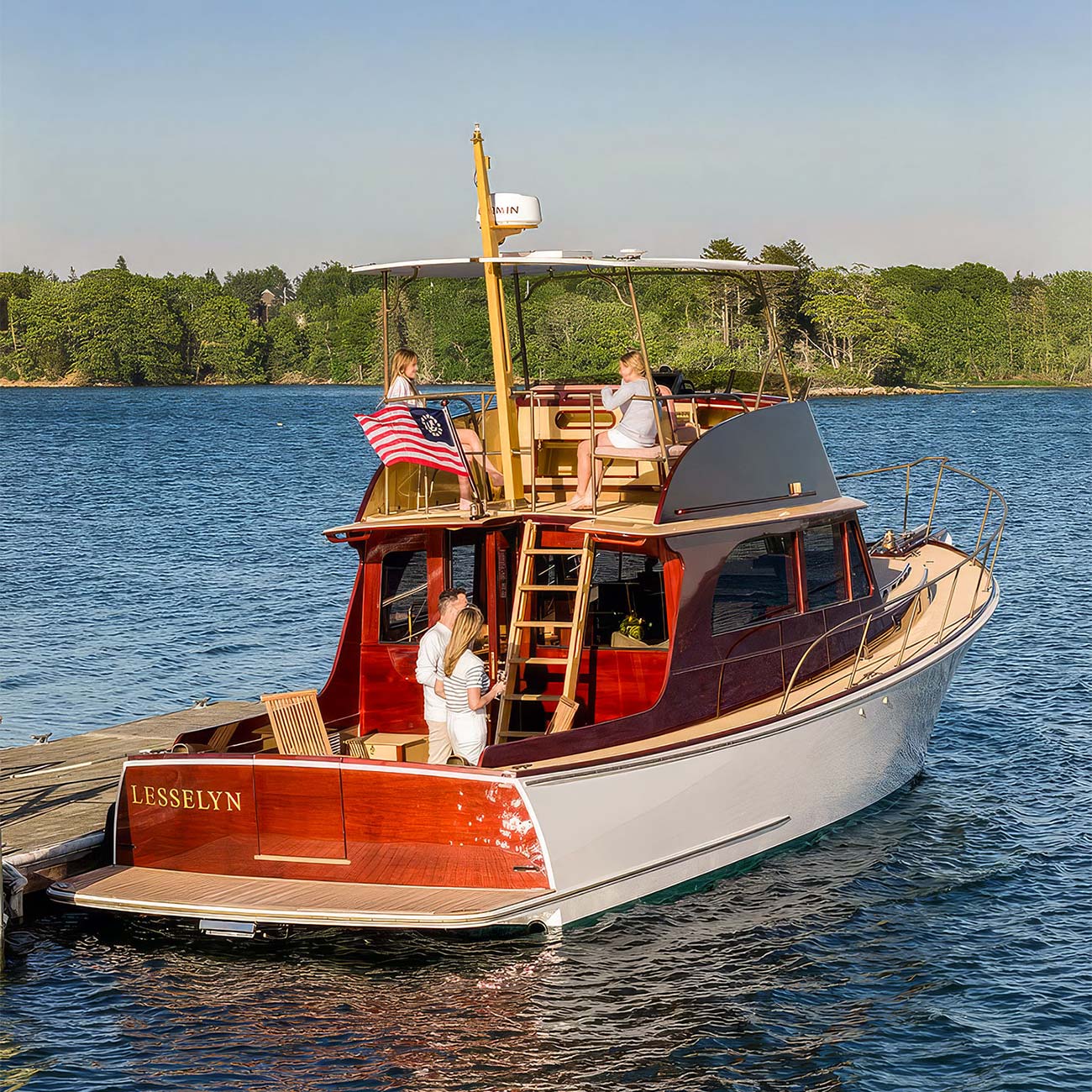 Hood 42 LM Flybridge. 