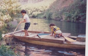 Weidenbach children at work on the farm. Credit: Hawaii Fish Company.